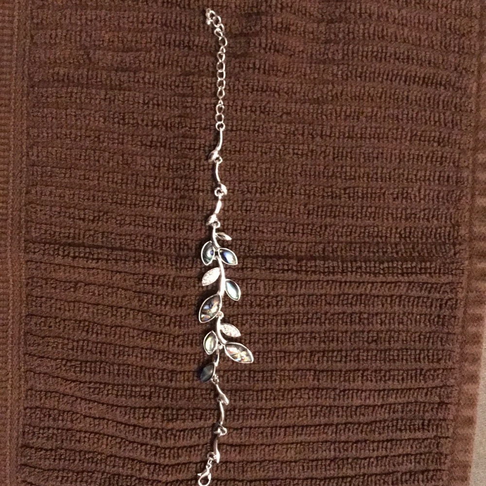 Beautiful multi stone silver Tone bracelet 9”
